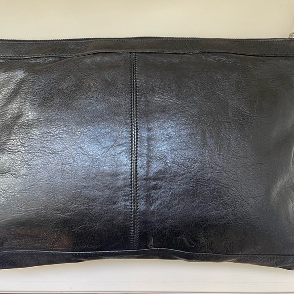 Authentic Excellent Condition Balenciaga Large Classic Clip Clutch Bag - Picture 4 of 17